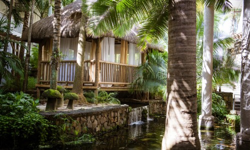 Victoria Beachcomber Resort & Spa